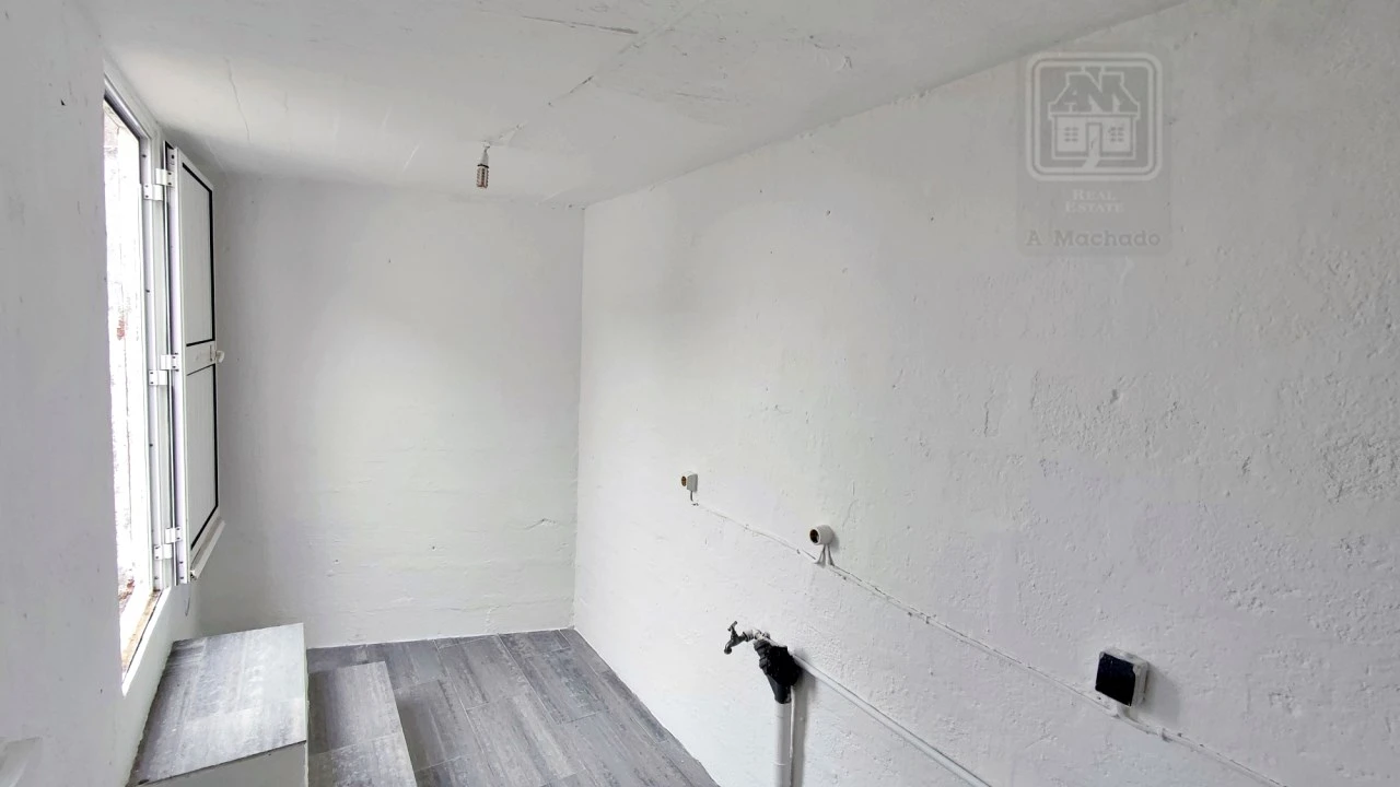 Moradia T3 para Venda em Arrifes Foto 41