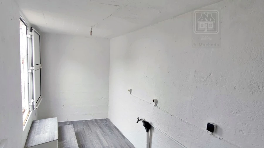 Moradia T3 para Venda em Arrifes Foto 41