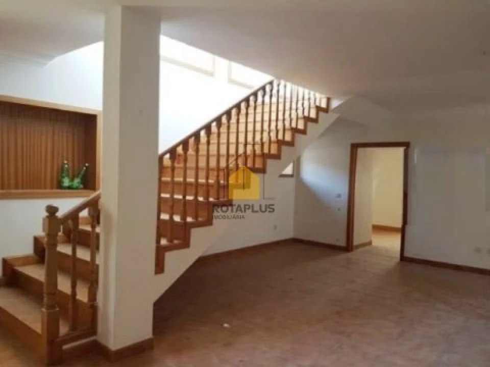 Moradia T5 para Venda em Esmoriz Foto 4