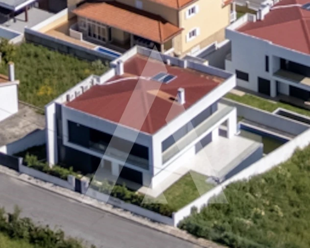 Moradia T5 para Venda em Santo António dos Cavaleiros e Frielas Foto 34