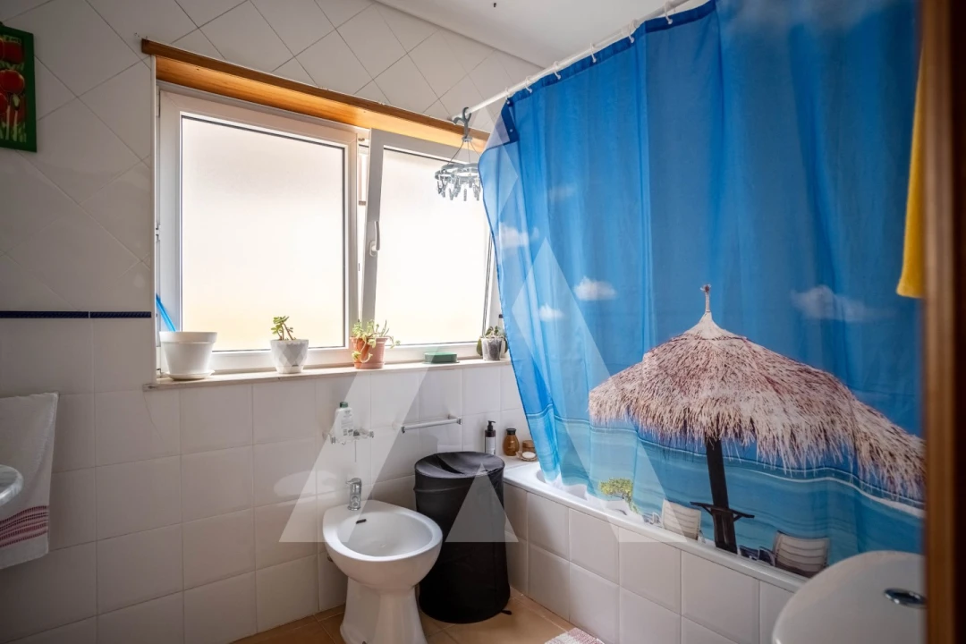 Negócio para Venda em Gafanha da Encarnação Foto 30