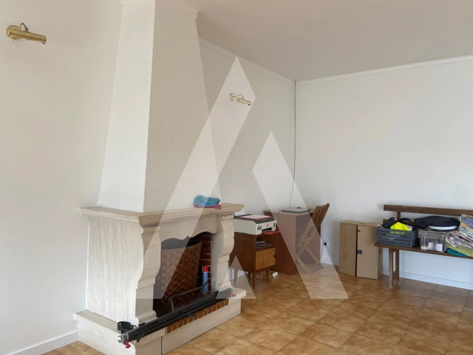 Apartamento T3 para Venda em Covões e Camarneira Foto 5