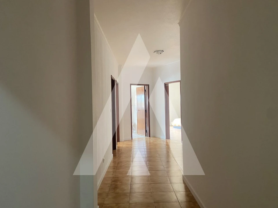 Apartamento T3 para Venda em Covões e Camarneira Foto 11