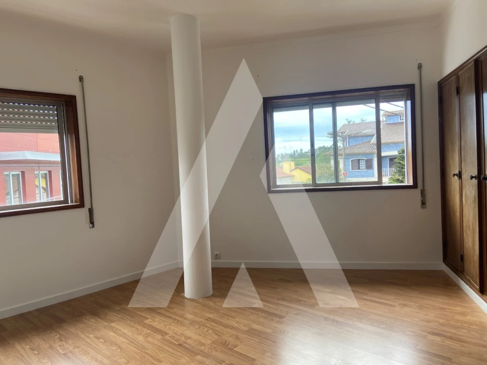 Apartamento T3 para Venda em Covões e Camarneira Foto 20