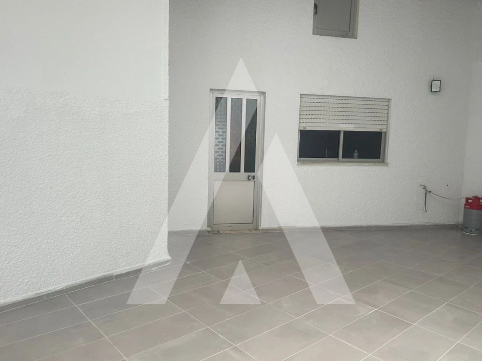 Apartamento T3 para Venda em Covões e Camarneira Foto 34