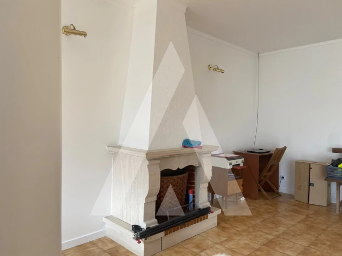 Apartamento T3 para Venda em Covões e Camarneira Foto 2