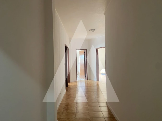 Apartamento T3 para Venda em Covões e Camarneira Foto 11