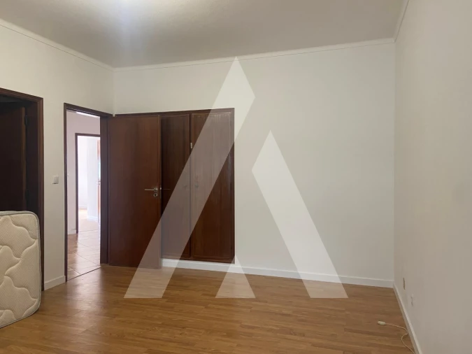 Apartamento T3 para Venda em Covões e Camarneira Foto 31