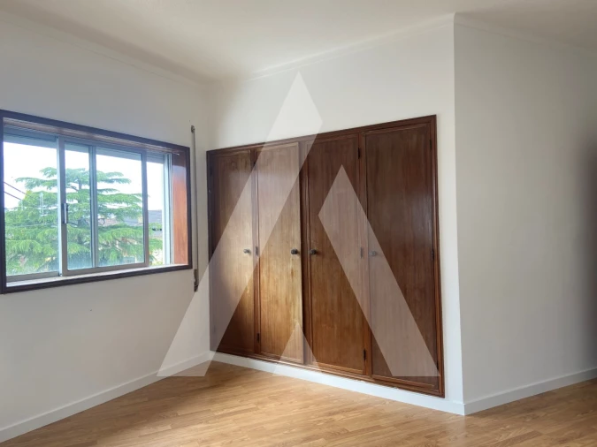 Apartamento T3 para Venda em Covões e Camarneira Foto 19