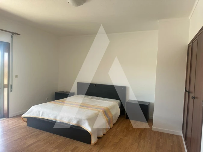 Apartamento T3 para Venda em Covões e Camarneira Foto 12