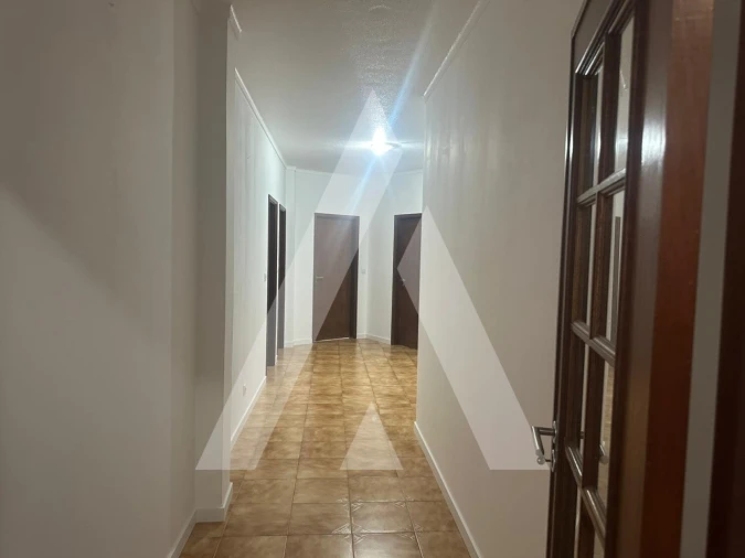 Apartamento T3 para Venda em Covões e Camarneira Foto 9
