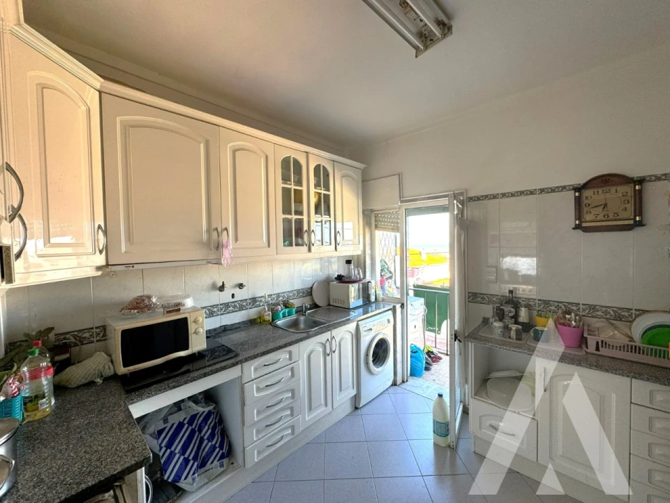 Prédio para Venda em Santa Iria de Azoia, São João da Talha e Bobadela Foto 10