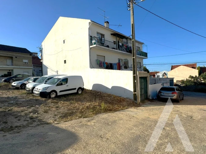 Prédio para Venda em Santa Iria de Azoia, São João da Talha e Bobadela Foto 9