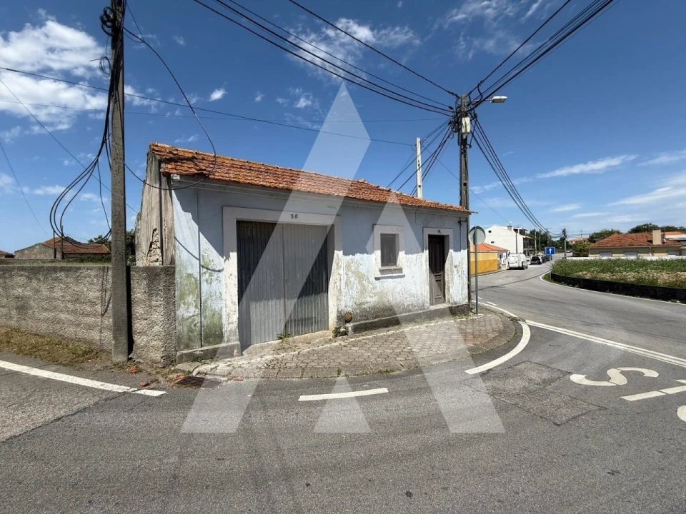Moradia T2 para Venda em Aradas Foto 1