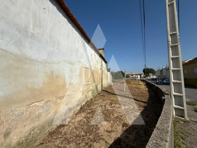 Moradia T2 para Venda em Aradas Foto 7
