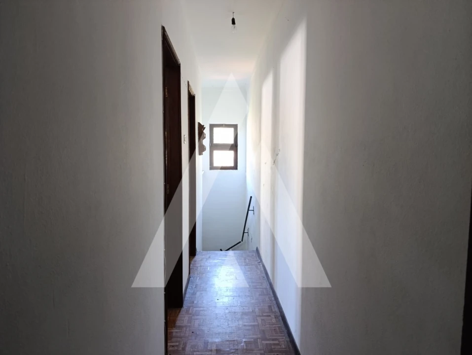 Moradia T4 para Venda em Vitorino das Donas Foto 13