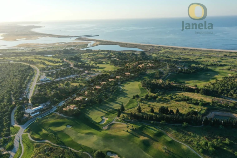 Terreno para Venda em Odiaxere Foto 4