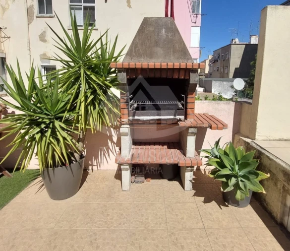 Apartamento T2 para Venda em Moscavide e Portela Foto 12