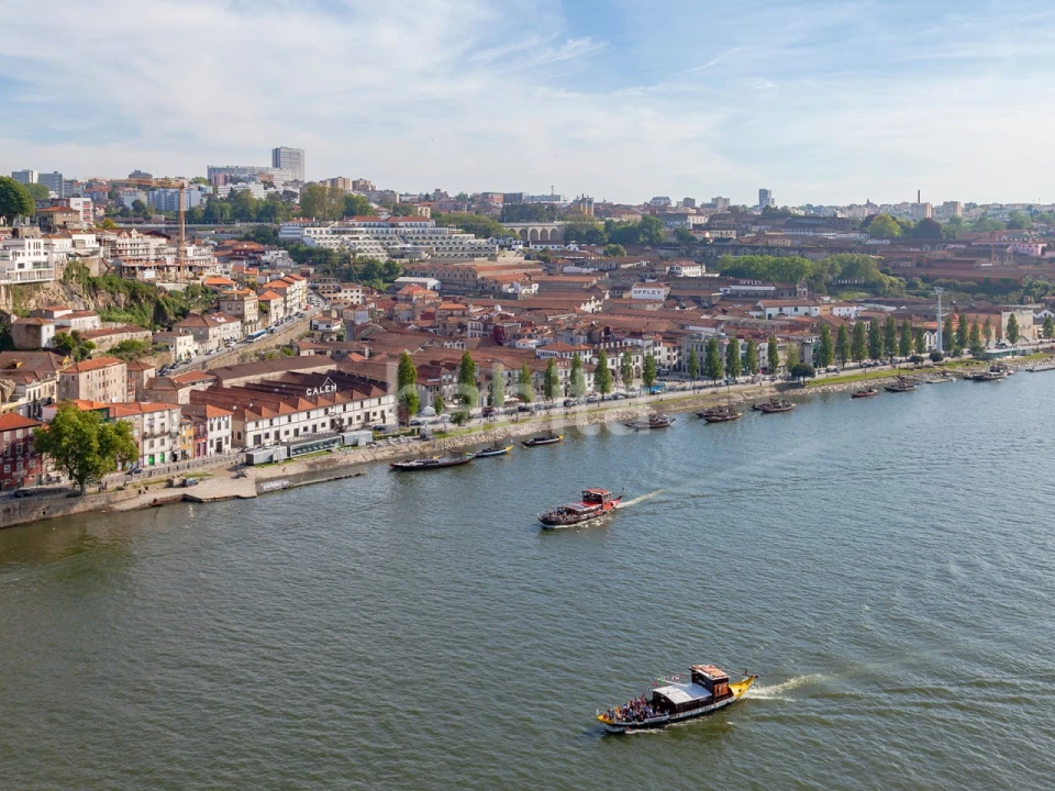 Terreno para Venda em Cedofeita, Santo Ildefonso, Sé, Miragaia, São Nicolau e Vitória Foto 21