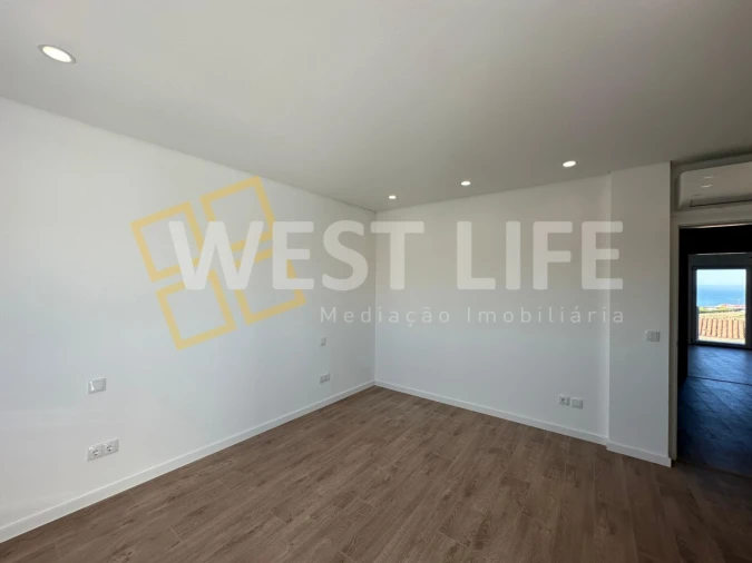 Moradia T4 para Venda em Lourinhã e Atalaia Foto 9