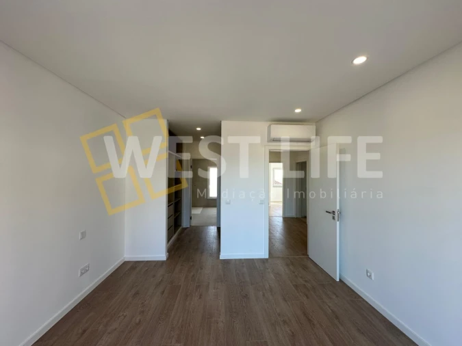 Moradia T4 para Venda em Lourinhã e Atalaia Foto 14