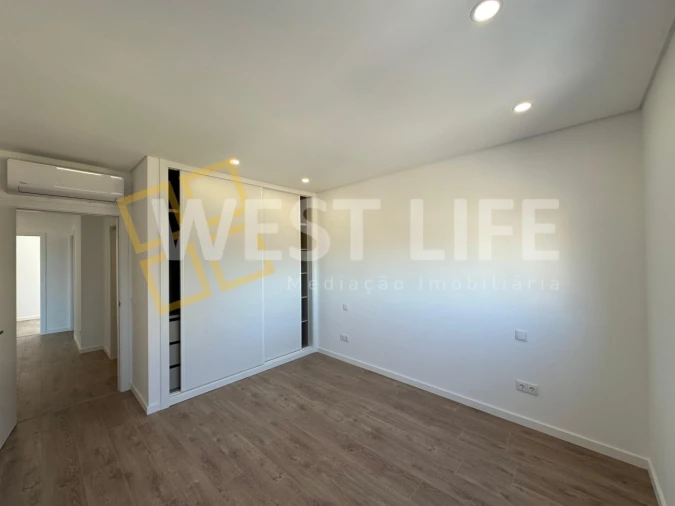 Moradia T4 para Venda em Lourinhã e Atalaia Foto 15