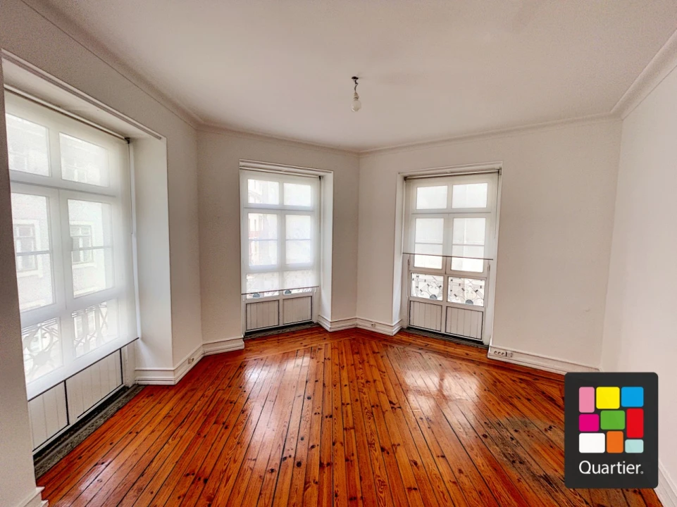 Escritório para Arrendamento em Santa Maria Maior Foto 1