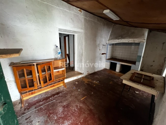 Moradia T3 para Venda em Meia Via Foto 3