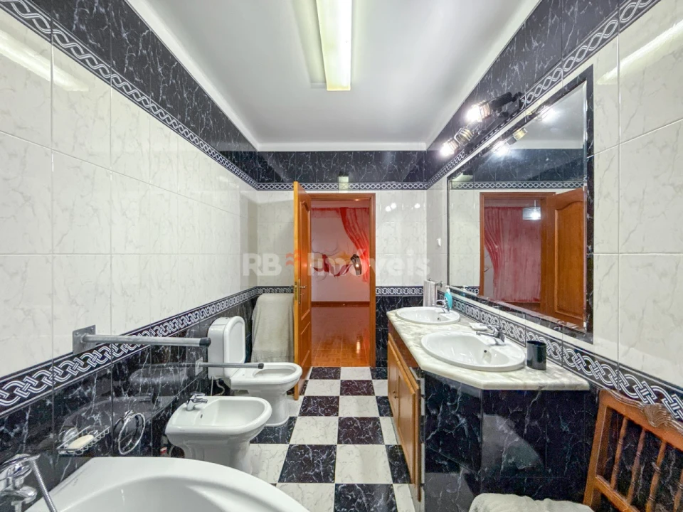 Moradia T4 para Venda em Mira de Aire Foto 23