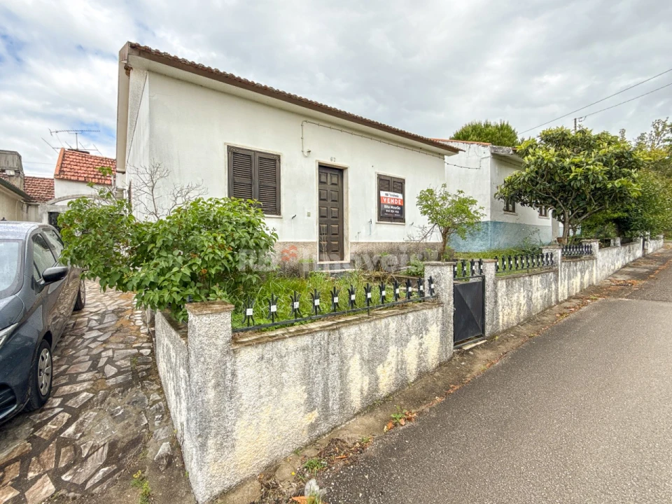Moradia T2 para Venda em Madalena e Beselga Foto 1