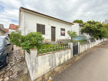 Moradia T2 para Venda em Madalena e Beselga