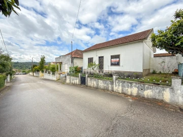 Moradia T2 para Venda em Madalena e Beselga
