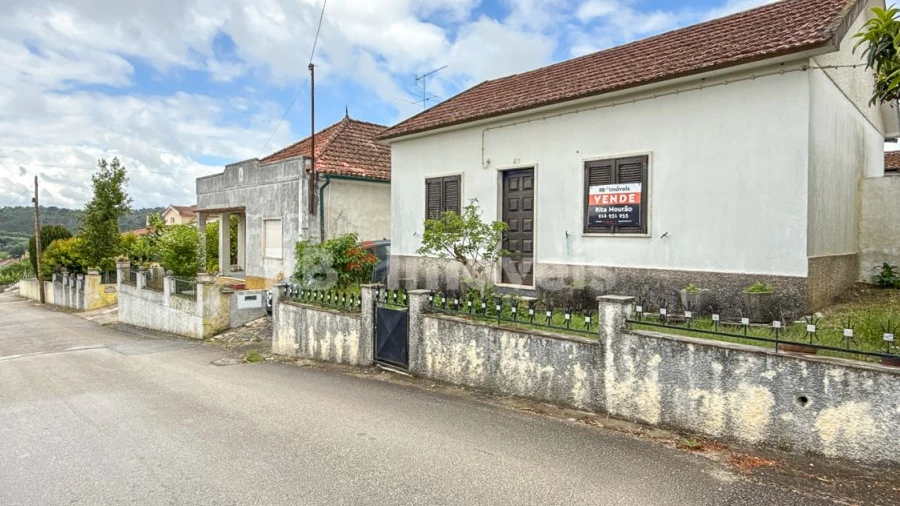 Moradia T2 para Venda em Madalena e Beselga