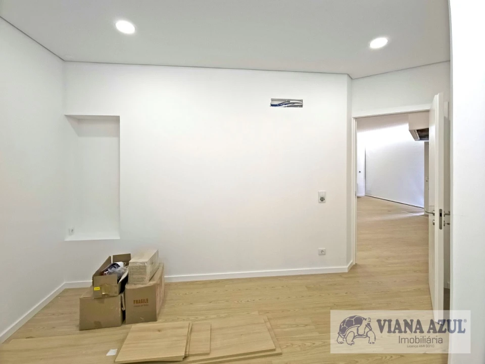 Apartamento T1 para Venda em Santa Maria Maior e Monserrate e Meadela Foto 13