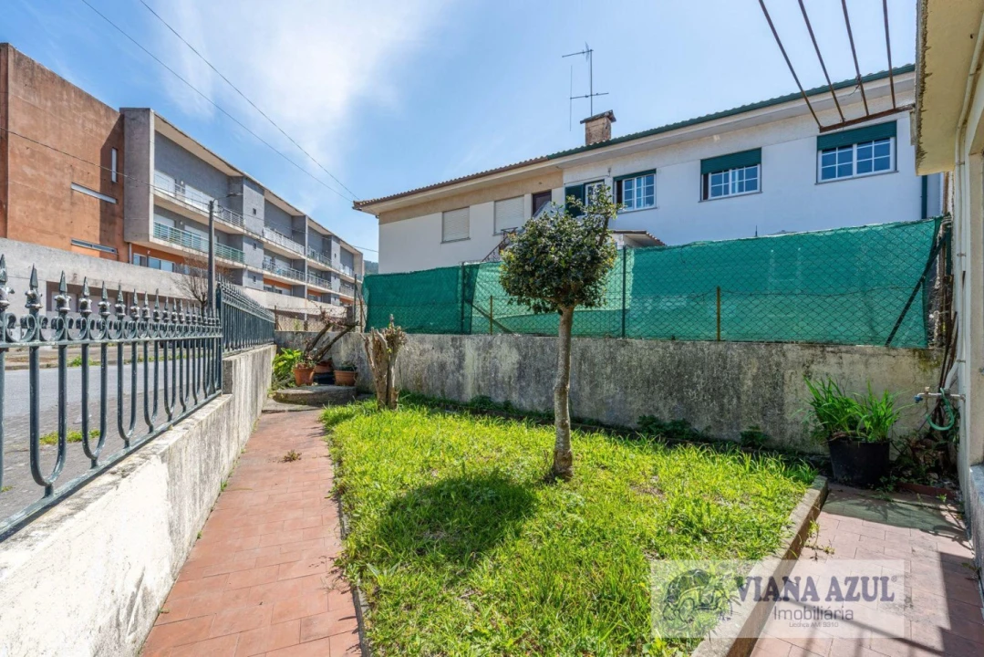 Moradia T3 para Venda em Darque Foto 10