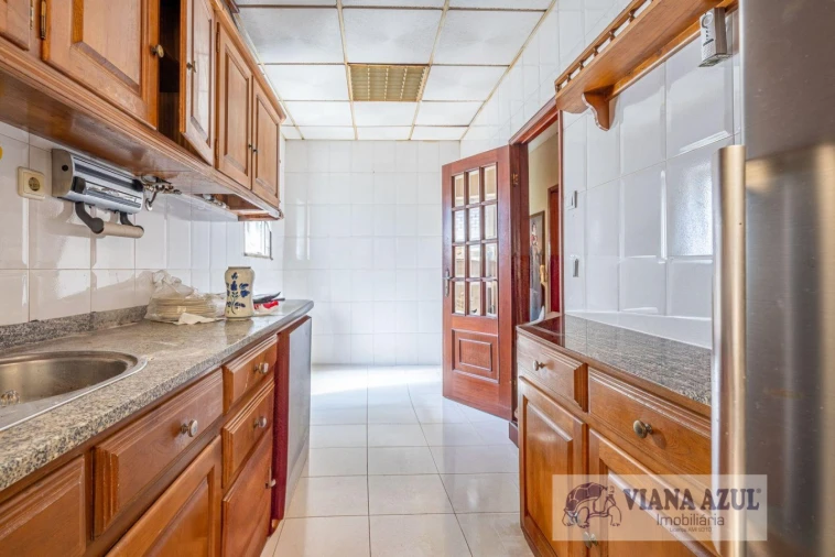 Moradia T3 para Venda em Darque Foto 2