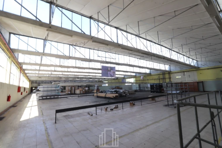 Armazém para Venda em Ovar, São João, Arada e São Vicente de Pereira Jusã Foto 9