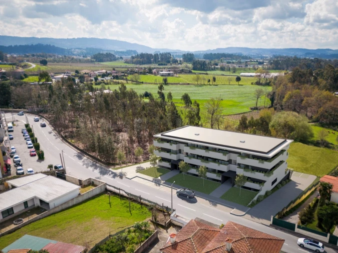 Apartamento T3 para Venda em Seide Foto 1