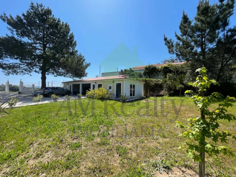 Moradia T4 para Venda em A dos Negros Foto 6