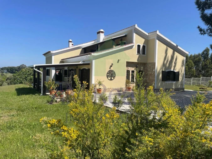 Moradia T4 para Venda em A dos Negros Foto 1