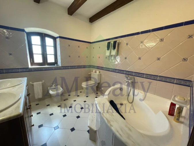 Moradia T4 para Venda em A dos Negros Foto 16