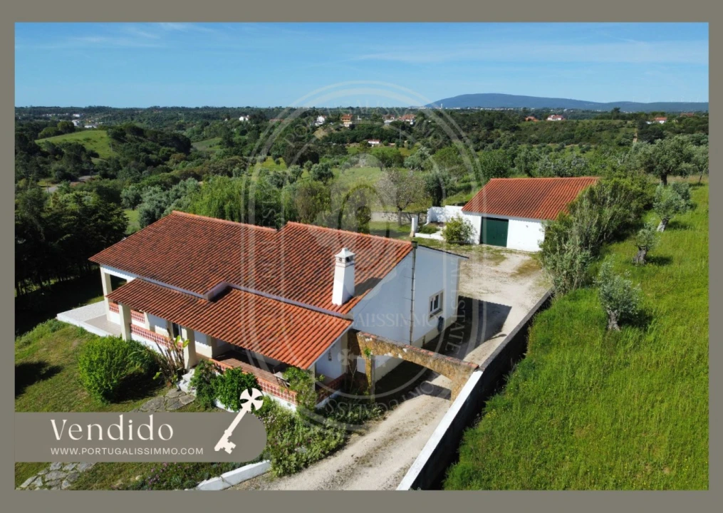 Moradia T4 para Venda em Madalena e Beselga Foto 1