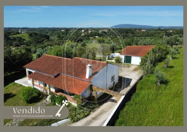 Moradia T4 para Venda em Madalena e Beselga