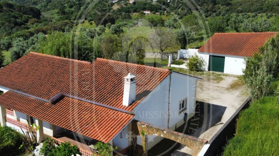 Moradia T4 para Venda em Madalena e Beselga