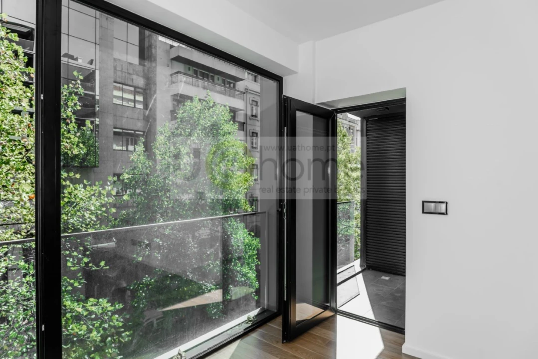 Apartamento T1 para Venda em Avenidas Novas Foto 2