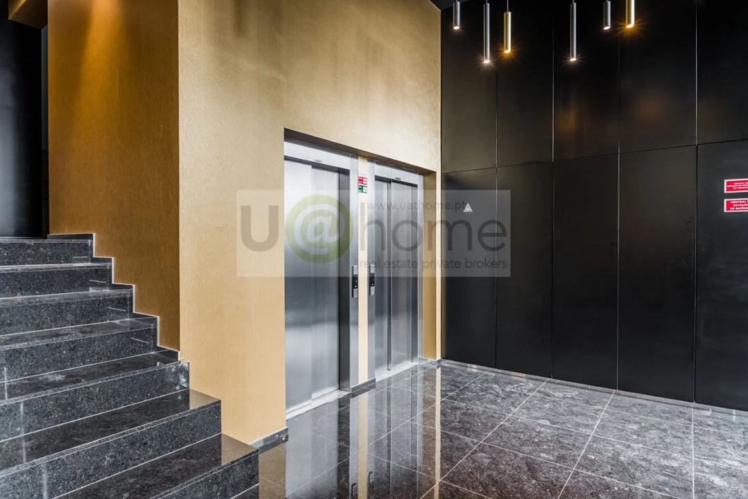 Apartamento T1 para Venda em Avenidas Novas Foto 4