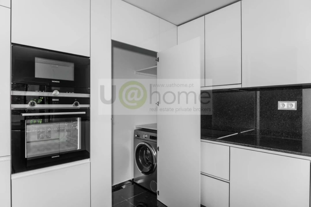 Apartamento T1 para Venda em Avenidas Novas Foto 7