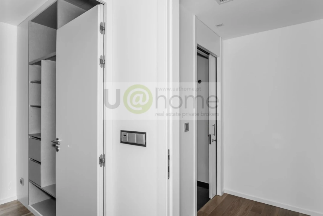 Apartamento T1 para Venda em Avenidas Novas Foto 12