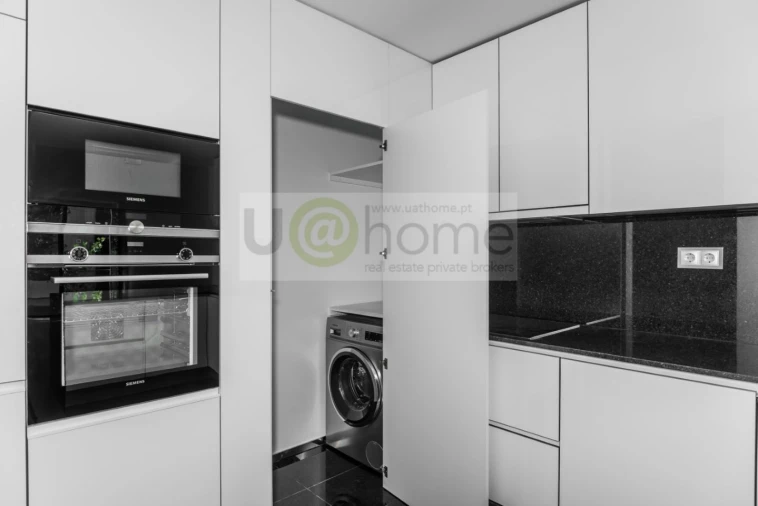 Apartamento T1 para Venda em Avenidas Novas Foto 7