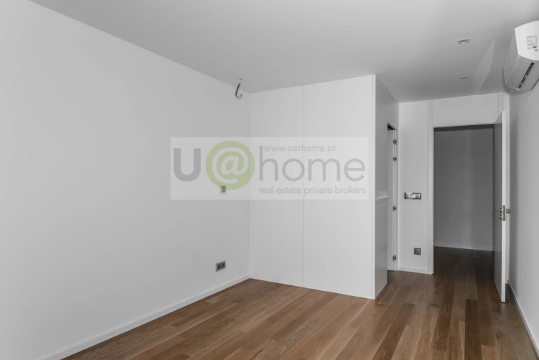 Apartamento T1 para Venda em Avenidas Novas Foto 10